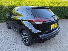 NISSAN - KICKS - 2022/2023 - Preta - R$ 103.900,00