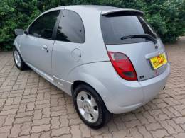 FORD - KA - 2004/2005 - Prata - R$ 24.900,00