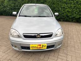 CHEVROLET - CORSA - 2010/2011 - Prata - R$ 30.900,00