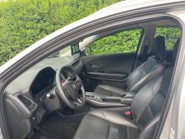 HONDA - HR-V - 2015/2016 - Prata - R$ 88.900,00