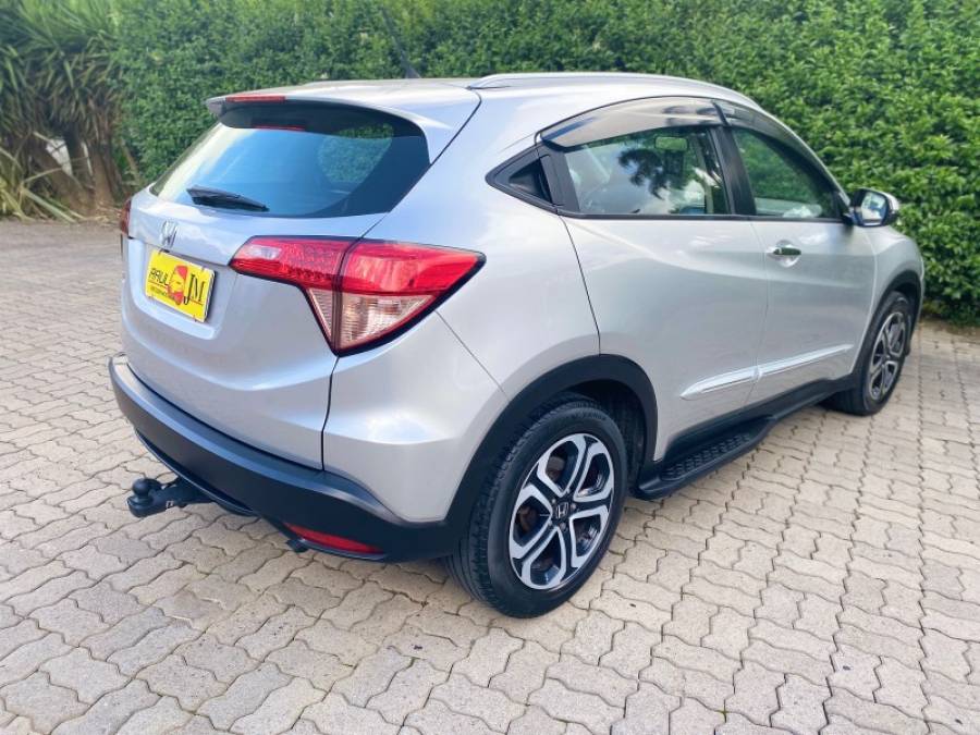HONDA - HR-V - 2015/2016 - Prata - R$ 88.900,00