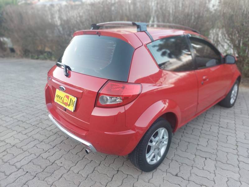 FORD - KA - 2010/2011 - Vermelha - R$ 26.900,00