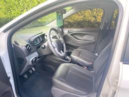 FORD - KA - 2017/2018 - Branca - R$ 46.900,00