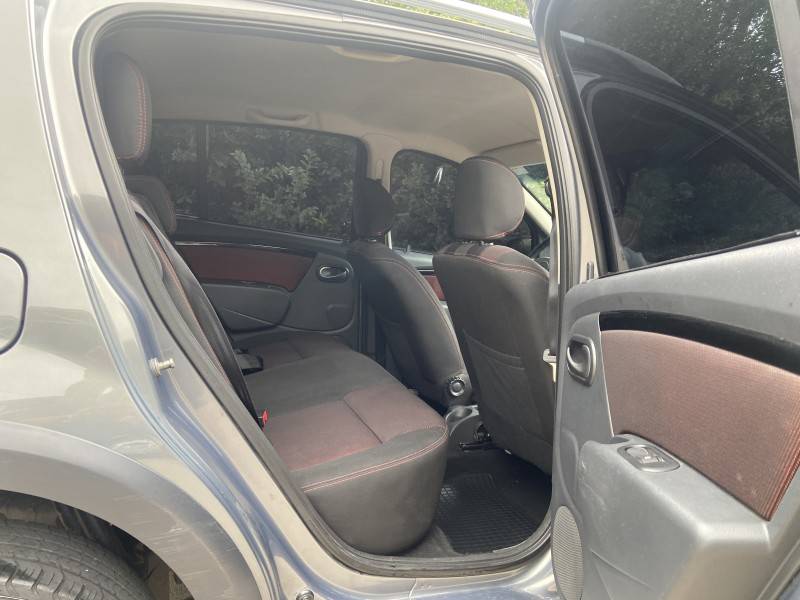 RENAULT - SANDERO - 2013/2014 - Cinza - R$ 42.900,00