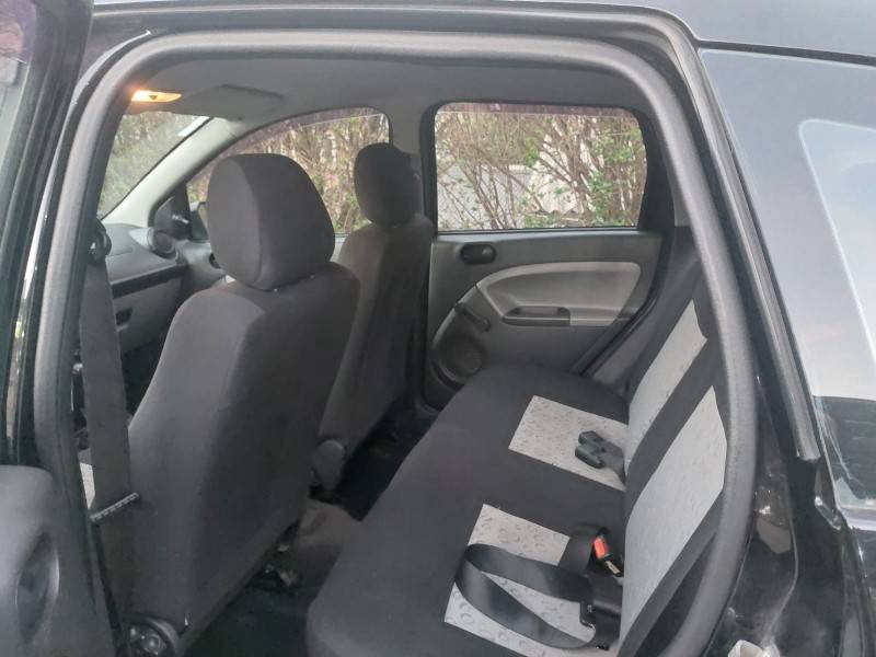 FORD - FIESTA - 2008/2009 - Preta - R$ 25.800,00