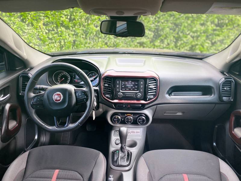 FIAT - TORO - 2016/2017 - Verde - R$ 87.900,00