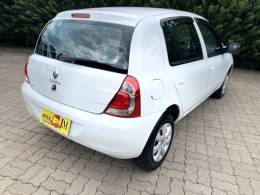 RENAULT - CLIO - 2015/2016 - Branca - R$ 33.900,00