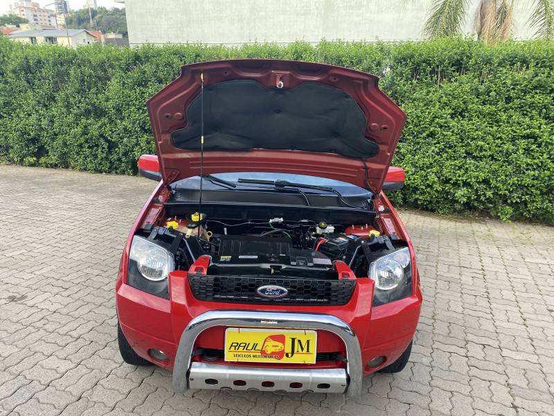 FORD - ECOSPORT - 2006/2007 - Vermelha - R$ 28.900,00