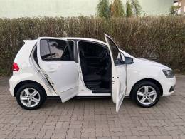 VOLKSWAGEN - FOX - 2016/2016 - Branca - R$ 49.900,00