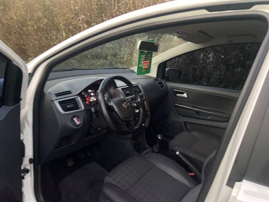 VOLKSWAGEN - FOX - 2016/2016 - Branca - R$ 49.900,00
