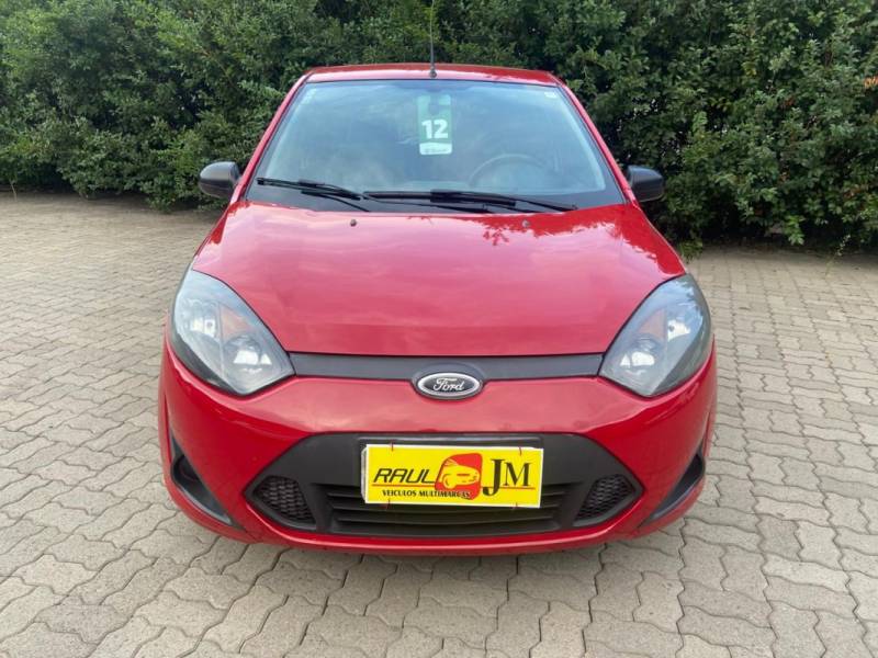 FORD - FIESTA - 2011/2012 - Vermelha - R$ 33.900,00