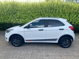 FORD - KA - 2017/2018 - Branca - R$ 46.900,00