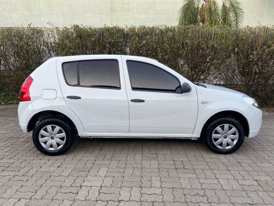 RENAULT - SANDERO - 2011/2011 - Branca - R$ 27.900,00
