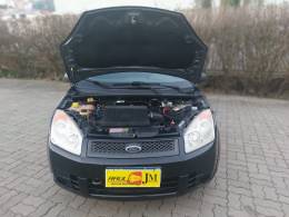 FORD - FIESTA - 2008/2009 - Preta - R$ 25.800,00