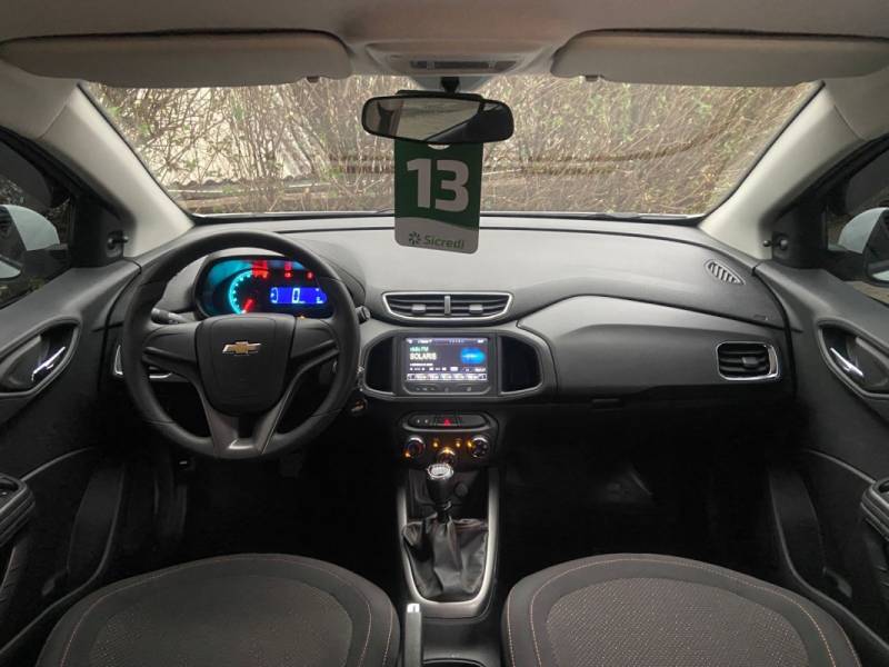CHEVROLET - ONIX - 2013/2013 - Branca - R$ 43.900,00