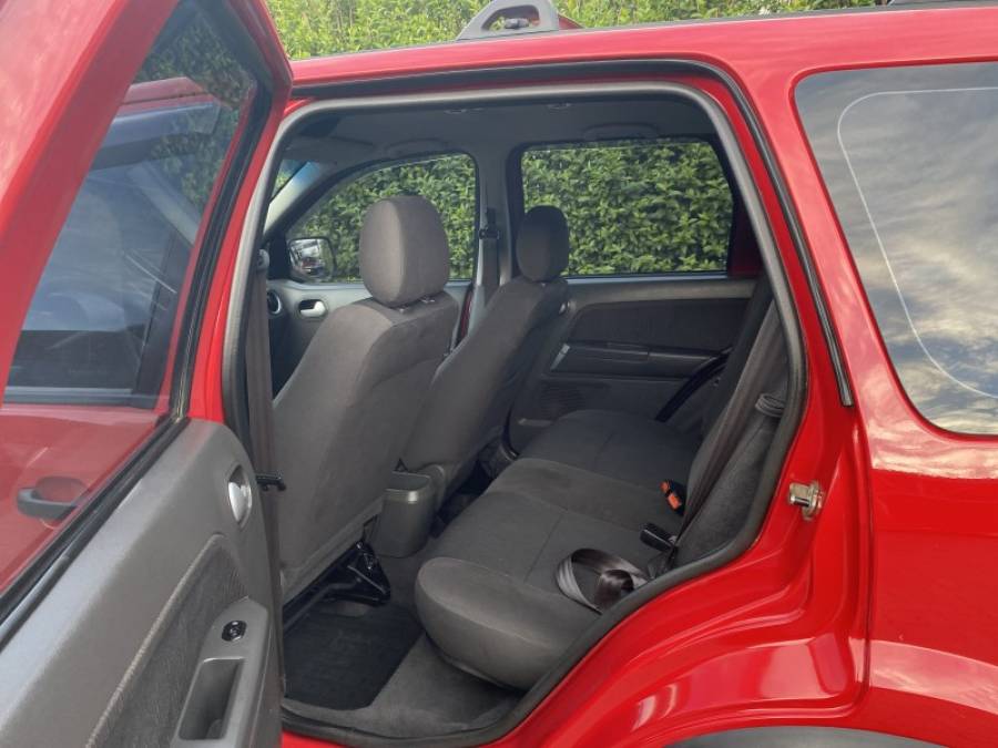 FORD - ECOSPORT - 2006/2007 - Vermelha - R$ 28.900,00