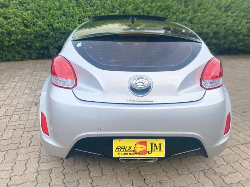HYUNDAI - VELOSTER - 2012/2013 - Prata - R$ 62.990,00