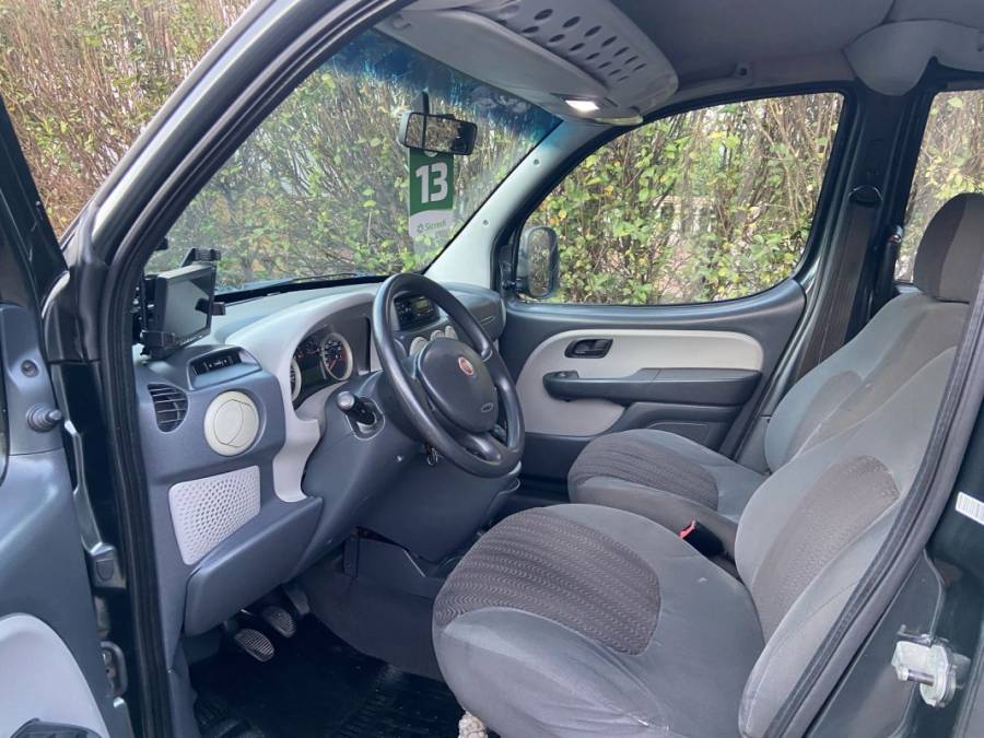 FIAT - DOBLÓ - 2012/2013 - Cinza - R$ 47.900,00