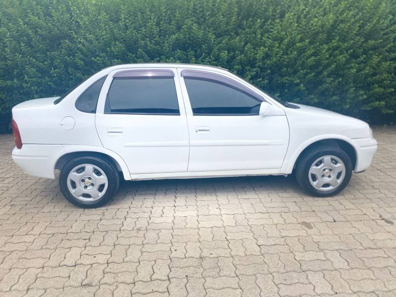 CHEVROLET - CORSA - 1998/1998 - Branca - R$ 15.900,00