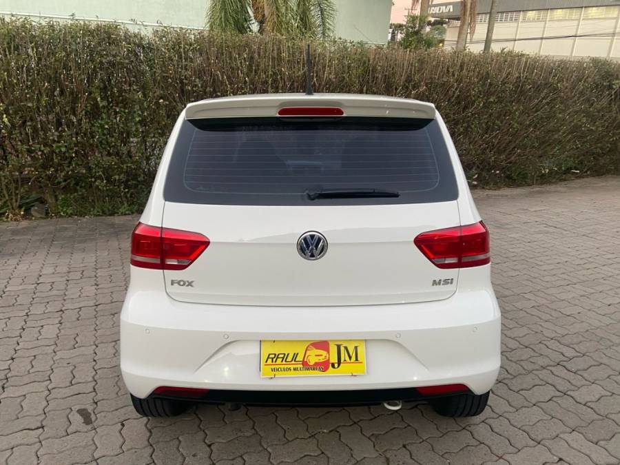 VOLKSWAGEN - FOX - 2016/2016 - Branca - R$ 49.900,00