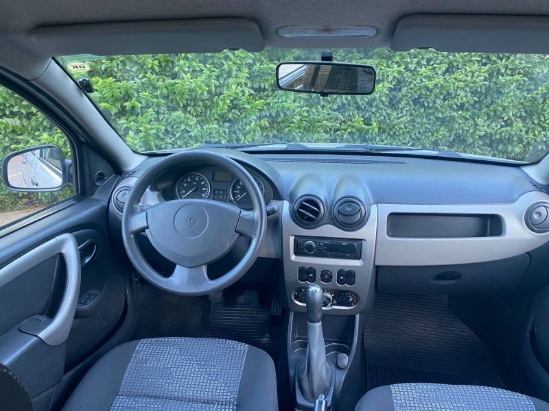 RENAULT - SANDERO - 2009/2010 - Prata - R$ 27.900,00